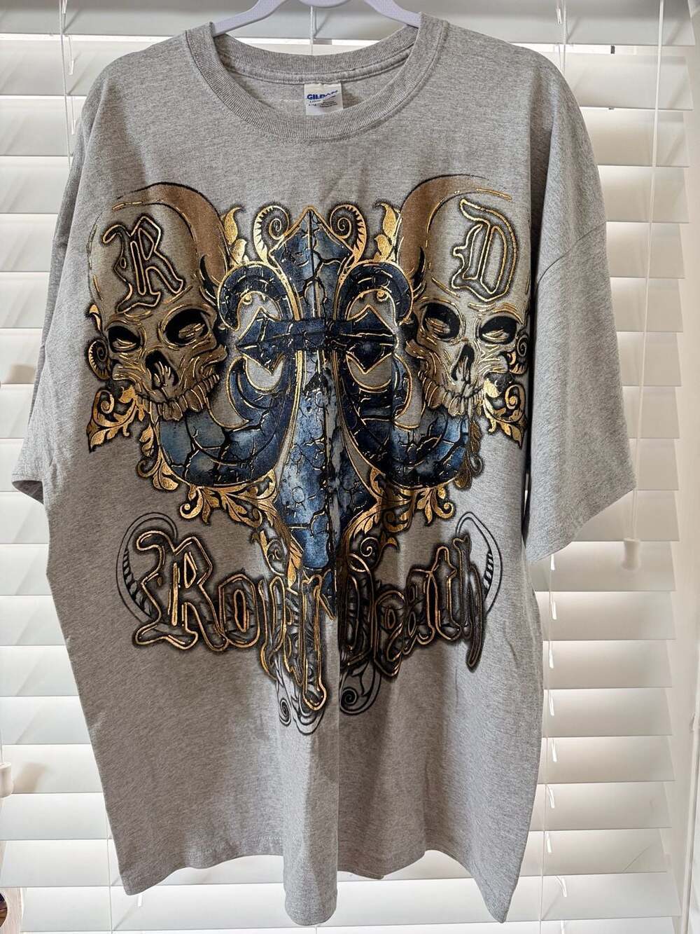 Royal Death - Mens Size XXL Double Sided Gold Metallic Graphic Y2K